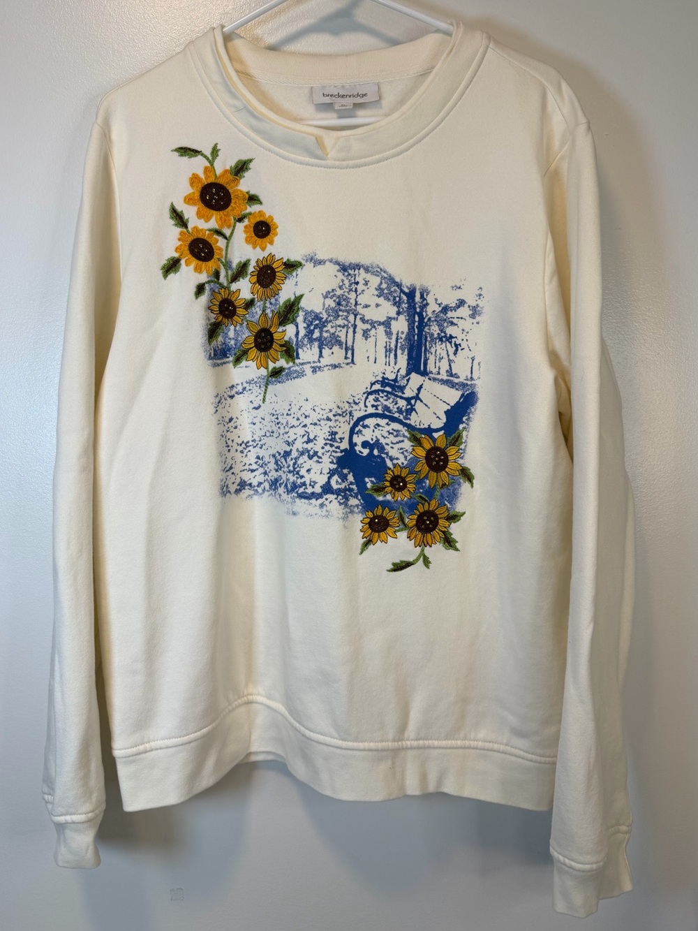 Breckenridge Cream Crewneck Sweatshirt Blue Outdoor Scene Yellow Sunflowers‎ XL